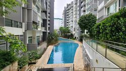 Vacanza @ East (D14), Condominium #619433071